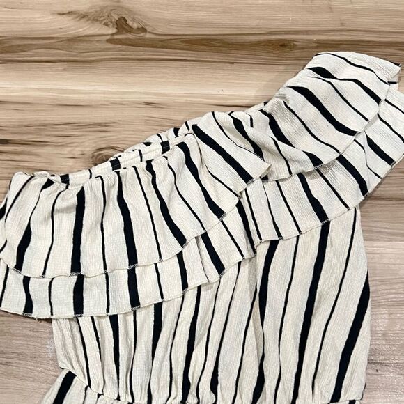 Anthropologie Cream and Black Striped Ruffle Blouse Women’s Small - Picture 3 of 5